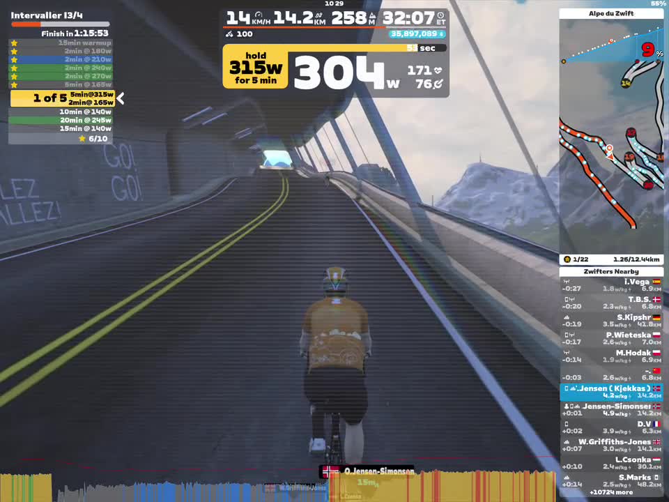 Zwift - Intervaller I3/4 on Tour of Fire and Ice in Watopia