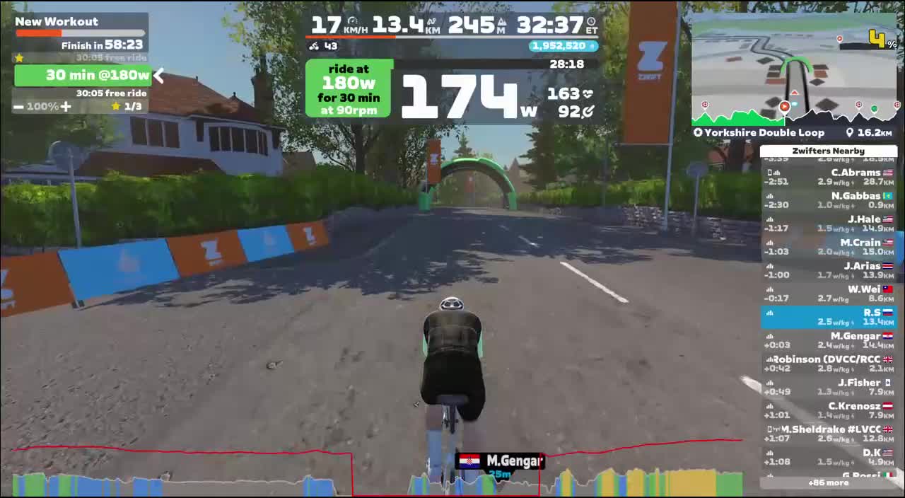 Zwift - New Workout on Yorkshire Double Loop in Yorkshire