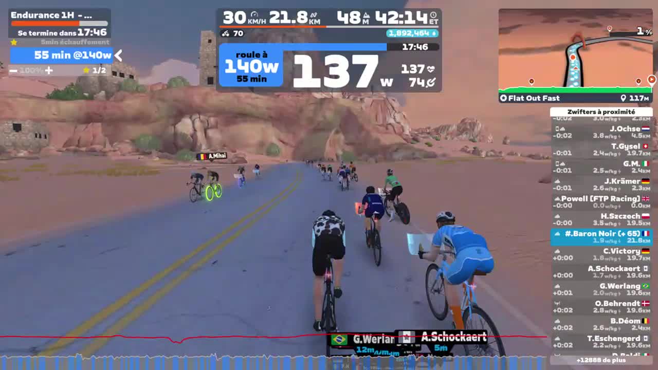 Zwift - Endurance 1H  - 140W on Flat Out Fast in Watopia