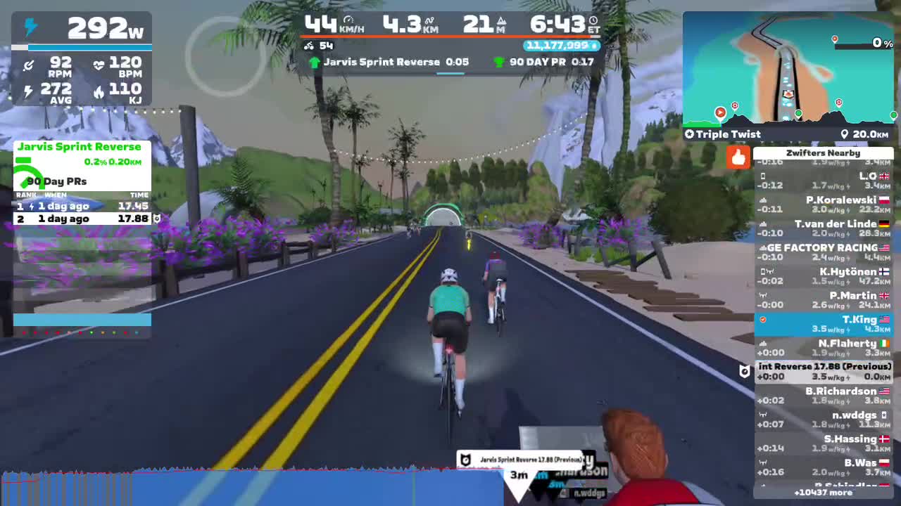Zwift - Triple Twist in Watopia