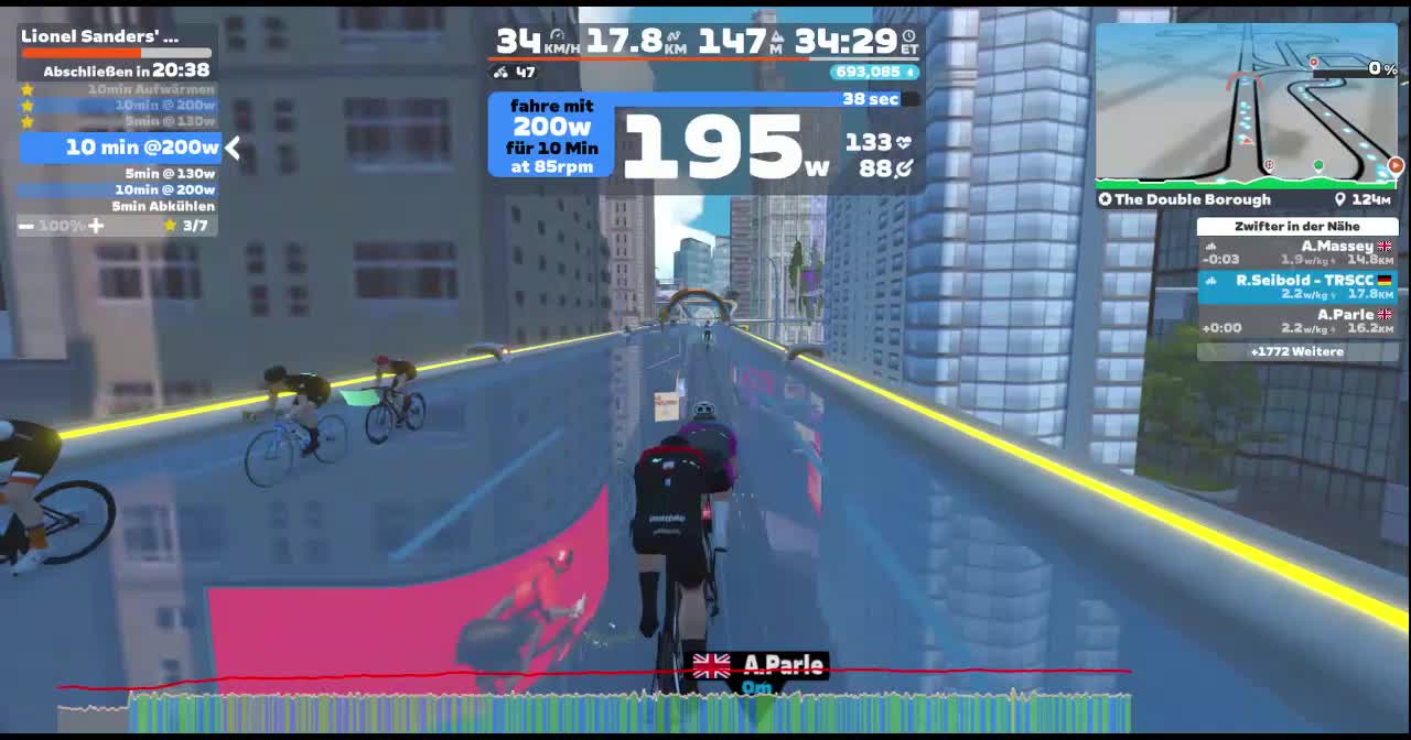 Zwift - Lionel Sanders' Yellow Day Workout on The Double Borough in New York