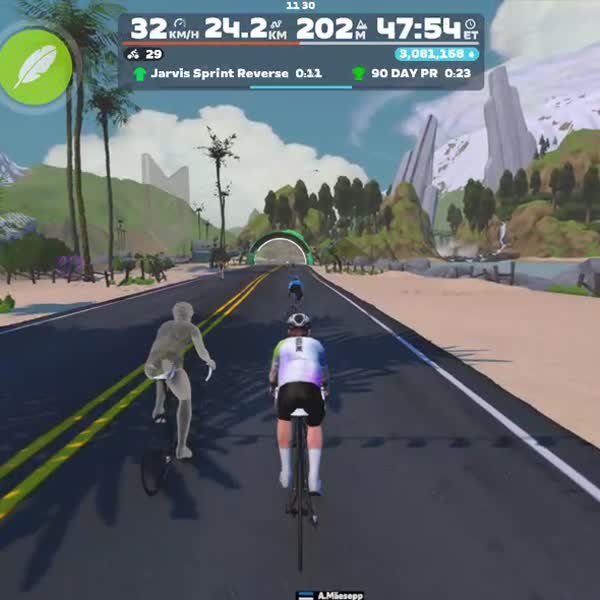 Zwift - Triple Twist in Watopia