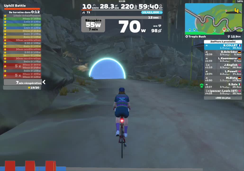 Zwift - Uphill Battle on Tropic Rush in Makuri Islands